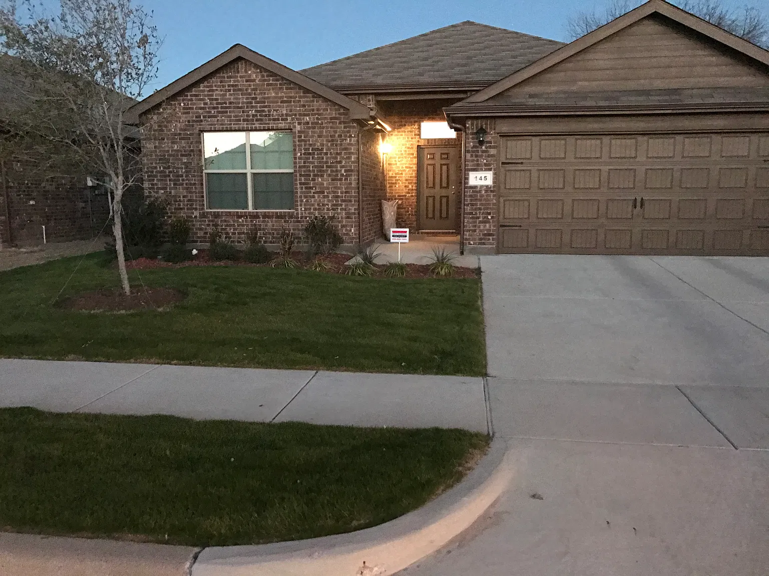 4 bed, 1832 sqft, $2,395 — Photo 4