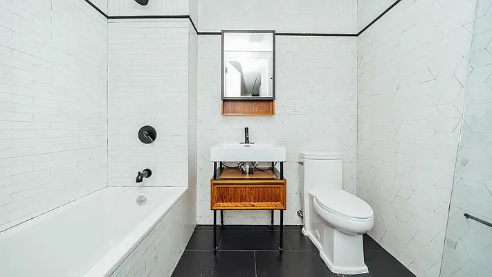 Rented by Nooklyn NYC LLC | media 96