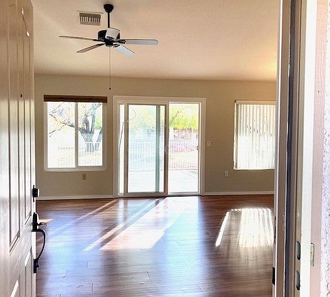 5th image of 2518 Sungold Dr