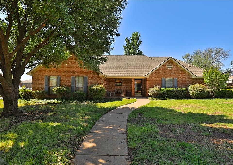 1st image of 4301 Dee Ann Ct