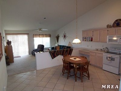 Kitchen/ Living room