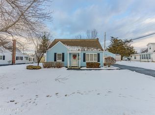 7 David Rd, Latham, NY 12110