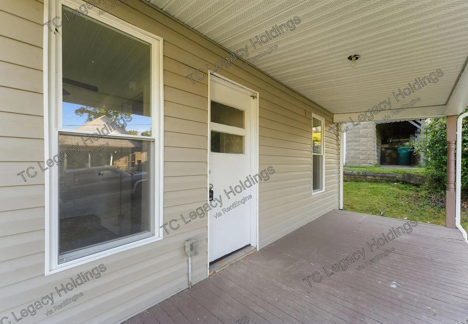 3 bed, 1.0 bath, 740 sqft, $1,150 — Photo 4