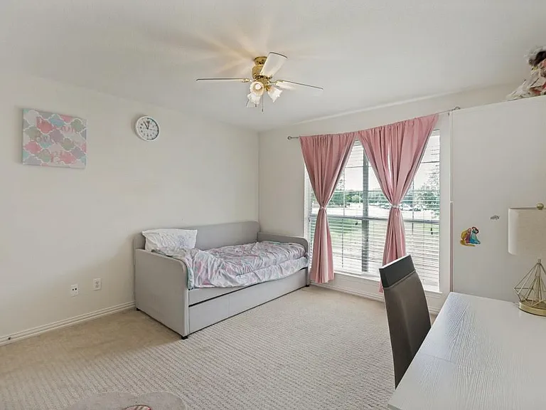 7531 Maribeth Dr — Photo 14