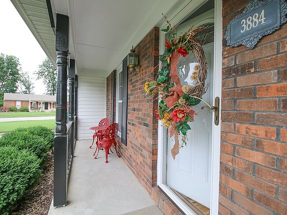 4th image of 3884 Thresher St