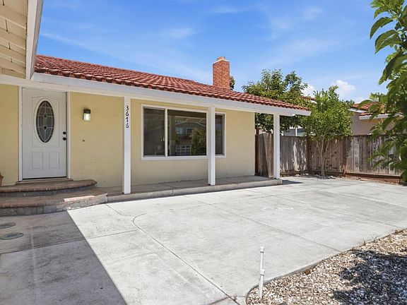 5th image of 3676 Eastwood Cir