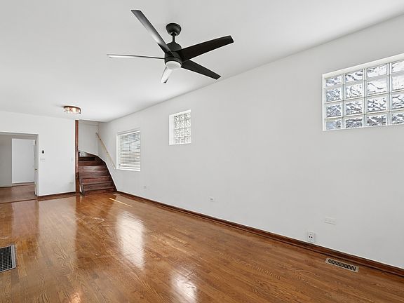 5th image of 6521 S Saint Lawrence Ave