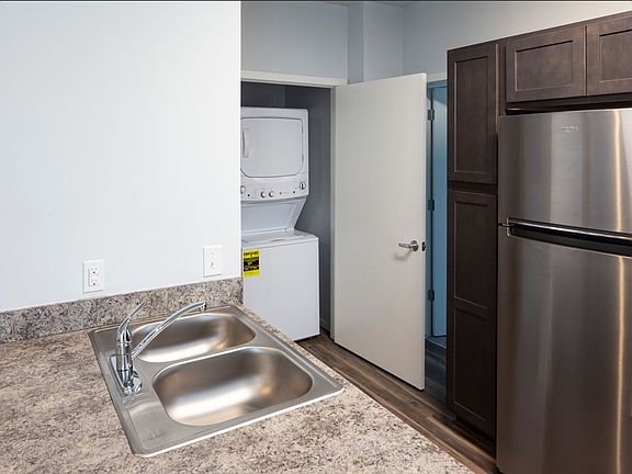 4th image of 1120 N 20th St #101