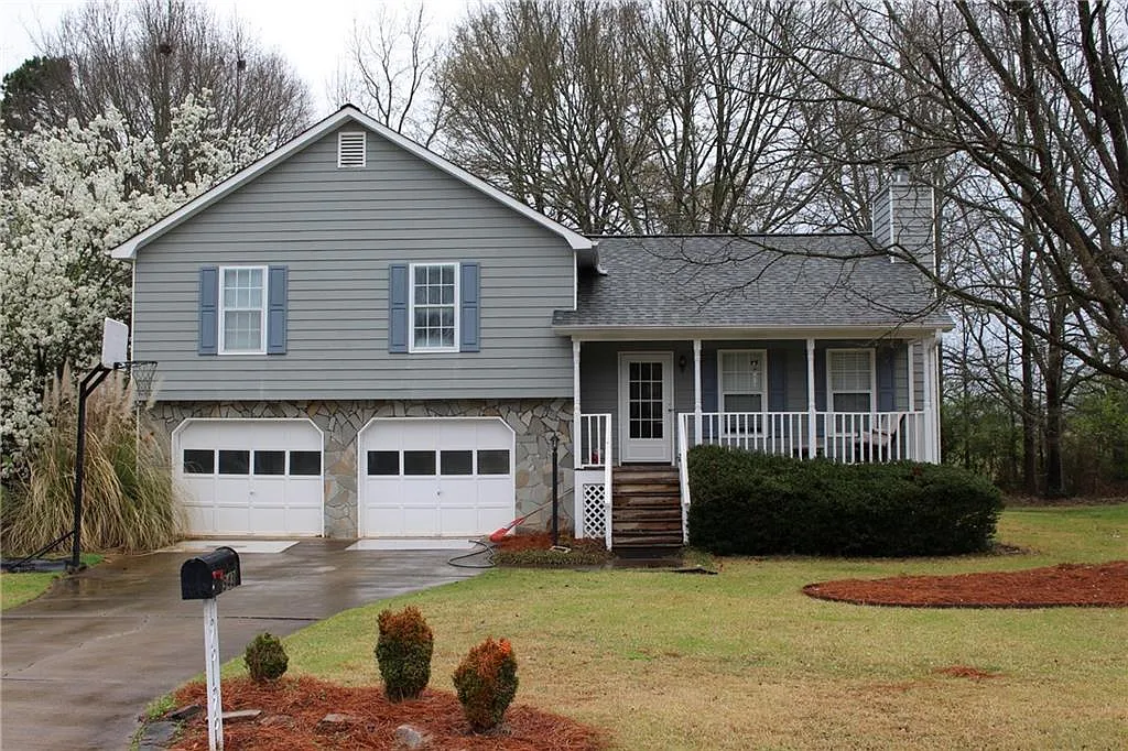 943 Century Oak Dr photo 1