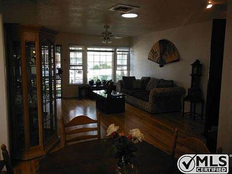 3rd image of 6151 Jamieson Ave