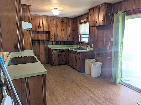 5th image of 452 Hearn Island Dr