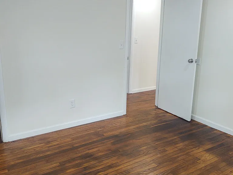 5198 Albany Post Rd — Photo 13