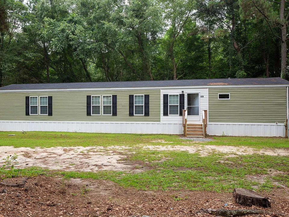 120 Nancy Ln