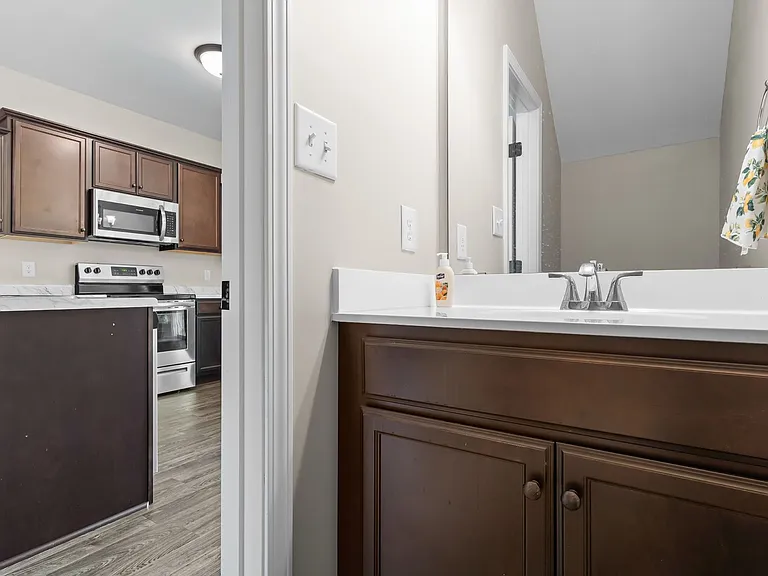 204 Alexa Pl — Photo 14