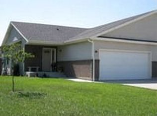 8504 Golden Eagle Ct, Manhattan, KS 66502