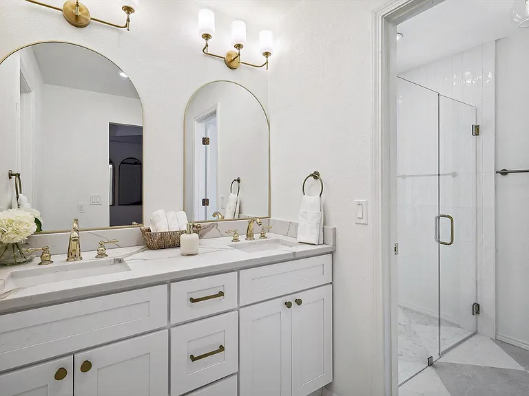 800 High Meadow Dr — Photo 22