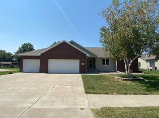 1513 N Michigan Ave, York, NE 68467