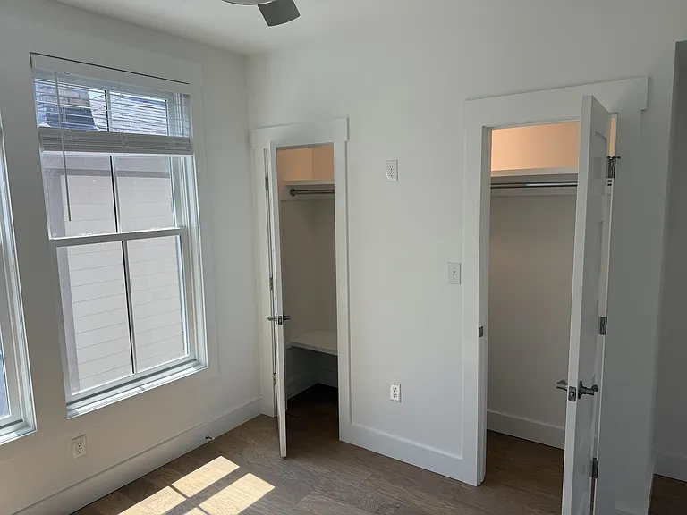 530 E Park Ave — Photo 12