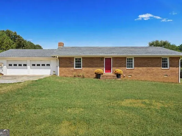 1825 Fork Creek Cir, Bowman, GA 30624
