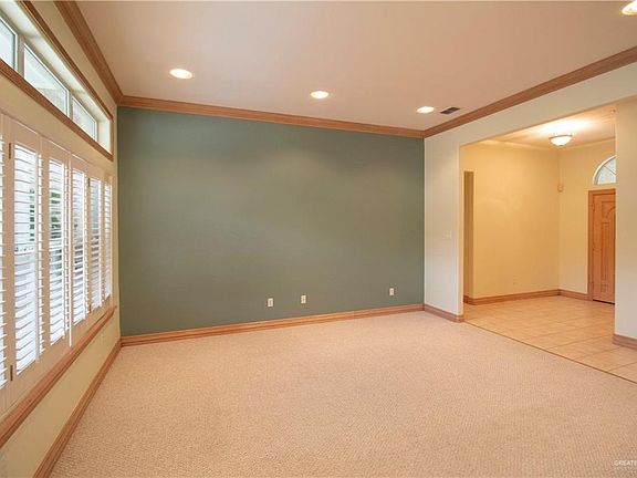 4th image of 1605 Lila Beth Ln