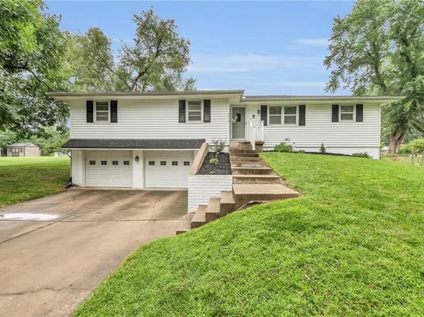 2416 NW 86th St, Kansas City, MO 64154