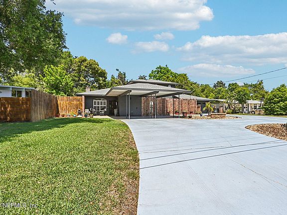3rd image of 521 FATIO Lane