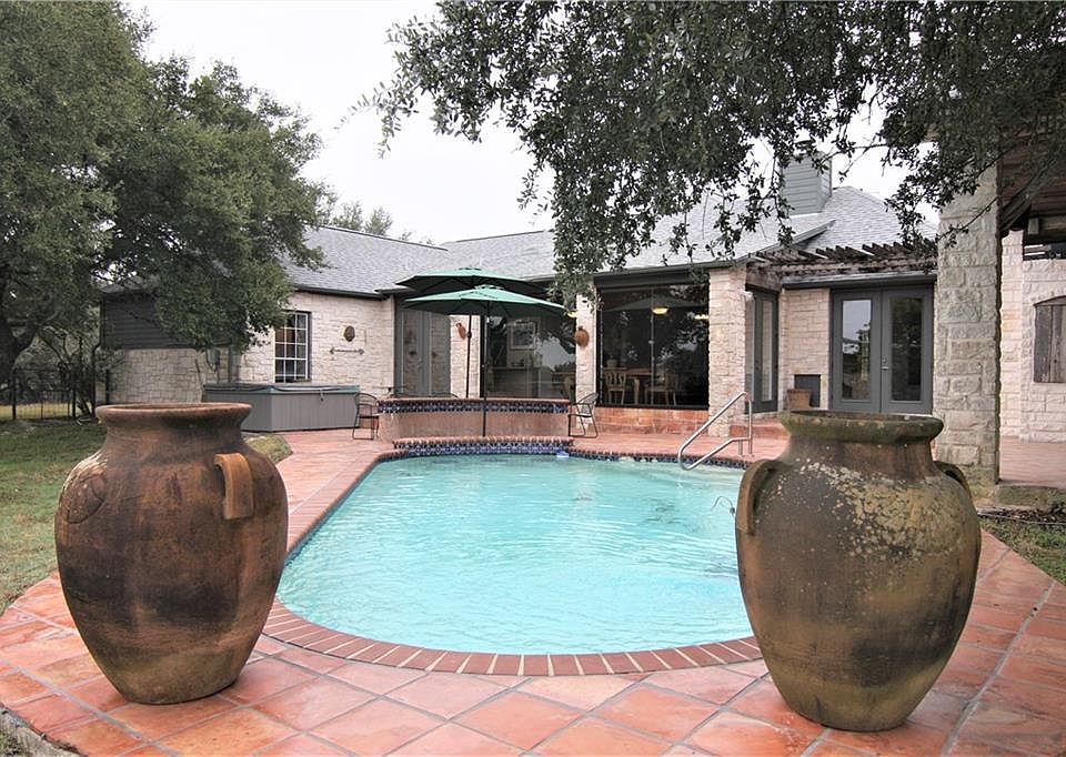 1st image of 306 N Canyonwood Dr