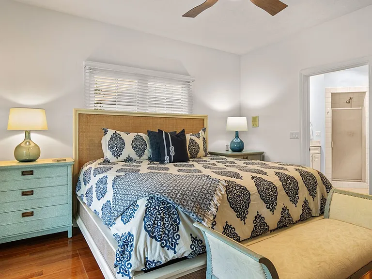 213 Midtown Dr — Photo 23