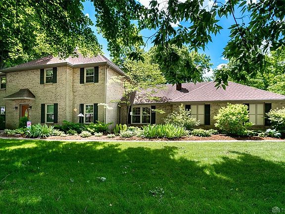 5th image of 210 Kimbary Dr