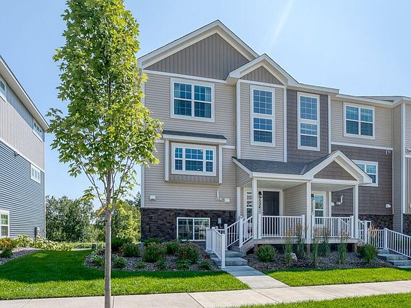 2nd image of 7524 Woods Edge Blvd