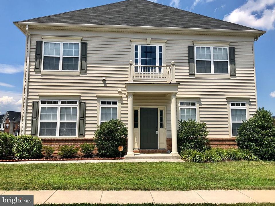 1st image of 100 Kintyre Ln