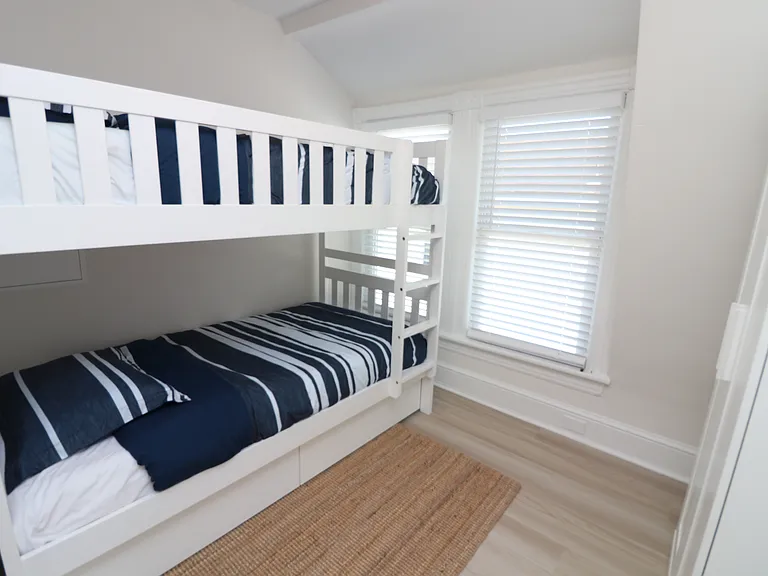 114 N Portland Ave #WINTER RENTAL — Photo 13