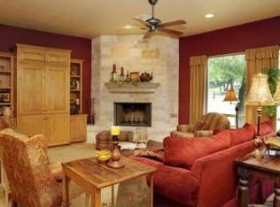 201 Goldridge Dr, Georgetown, TX 78633