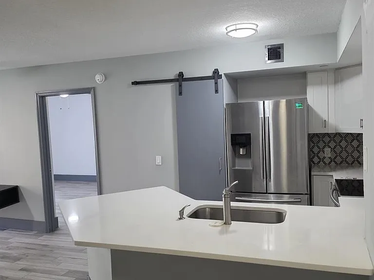 4211 San Marino Blvd #105 — Photo 5