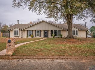 319 E Crestwood Dr, White Oak, TX 75693