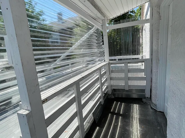 411 N Oleander Ave #5 — Photo 5