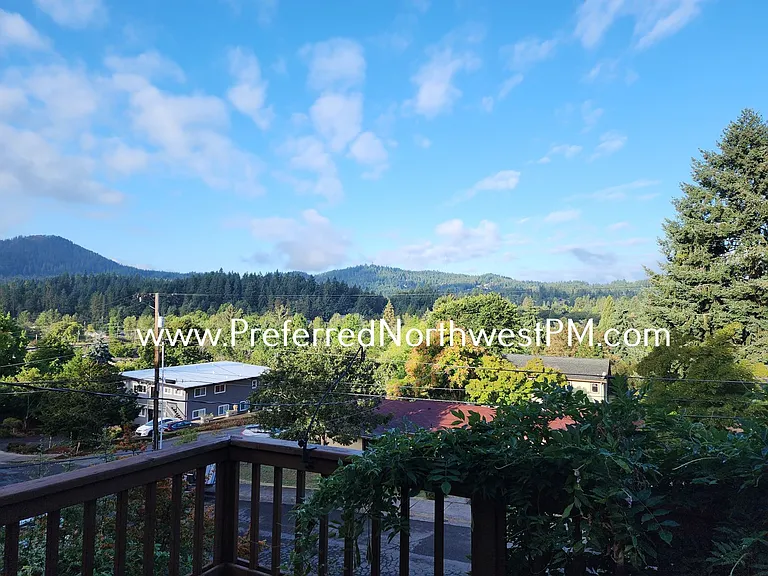 3745 Potter St — Photo 4