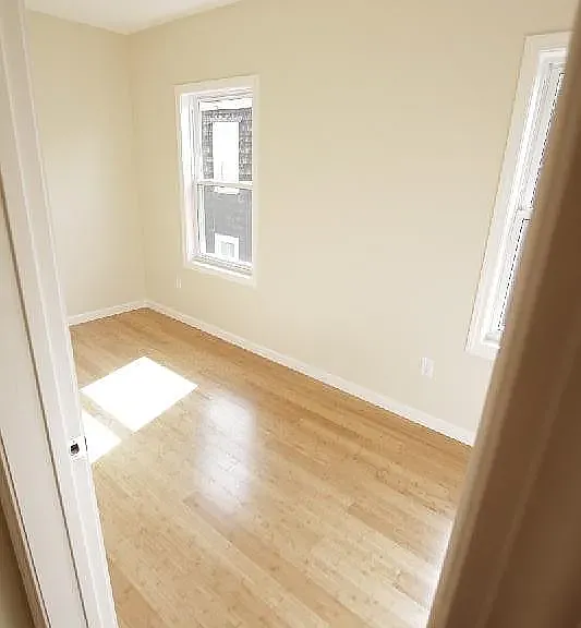 15 Ashley St #3 — Photo 9