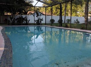 9112 Pebble Creek Dr, Tampa, FL 33647