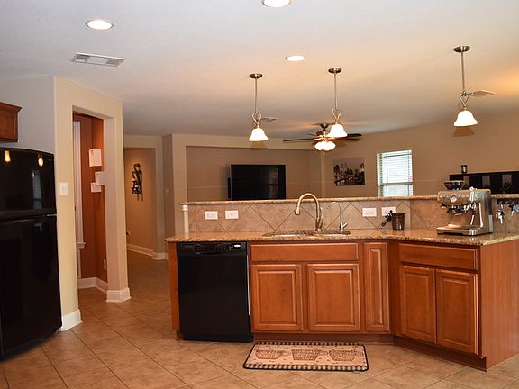 2nd image of 2705 Claremont Ct