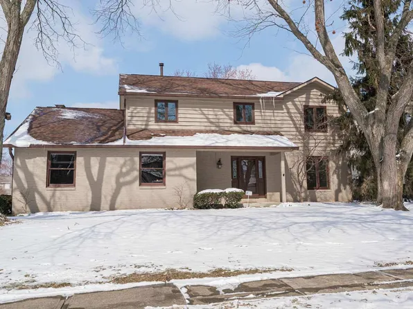 1944 Stockwell Dr, Columbus, OH 43235