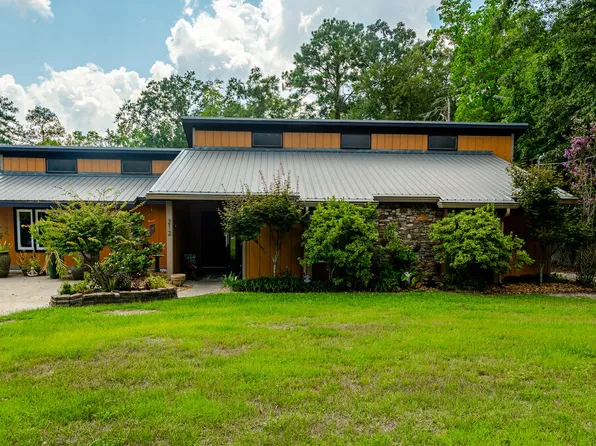 212 Banach Ct, Ozark, AL 36360