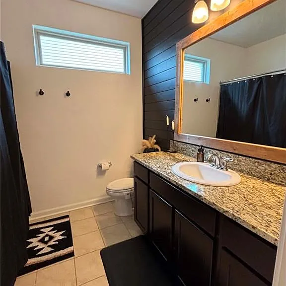 408 Lakeshore Vlg E — Photo 7