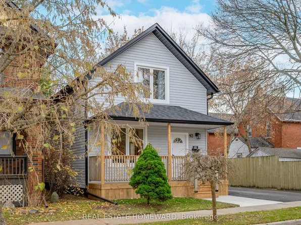 93 Agnes St, Oshawa, ON L1G 1V3