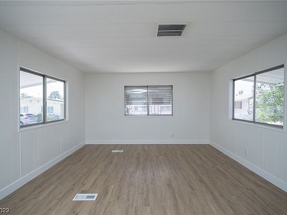 5th image of 3346 Katmai Dr