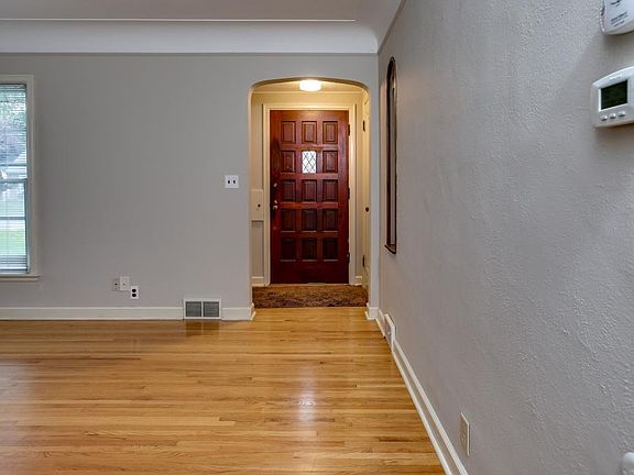 4th image of 6815 Harriet Ave