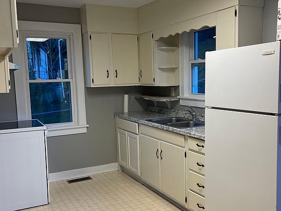 2nd image of 342 Beech St