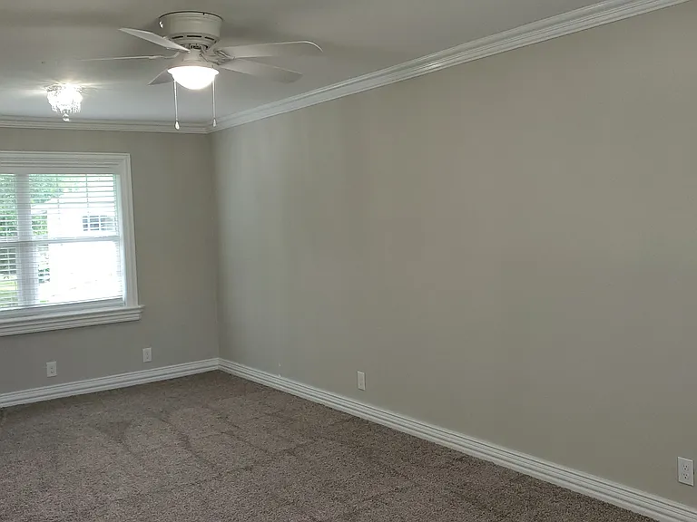 3703 Byrd Dr — Photo 12