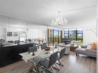 20301 W Country Club Dr APT 829, Aventura, FL, 33180