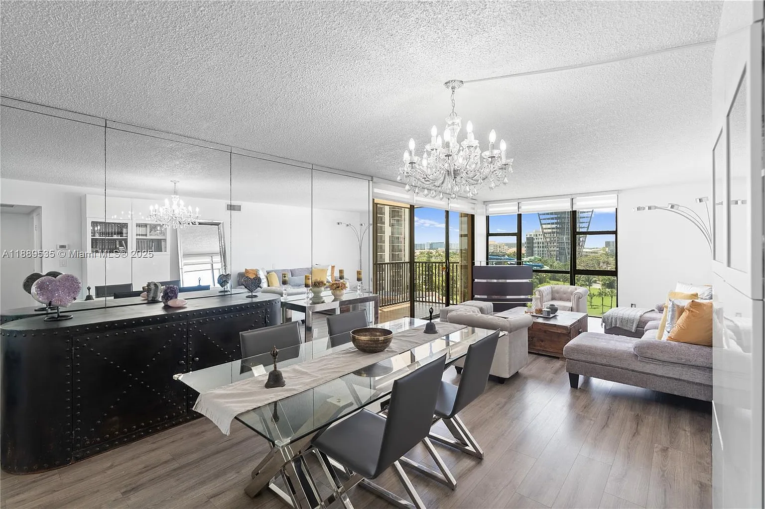 20301 W Country Club Dr APT 829 photo 1